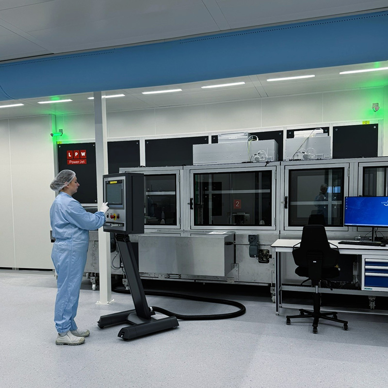 Automated cleaning installation in the Kusters Goumans cleanroom