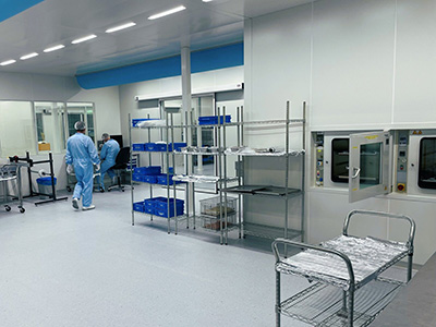 Vacuum bake-out and cleanroom packaging at Kusters Goumans